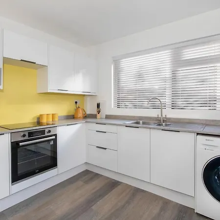 Plum Tree Retreat-free Parking Apartment York